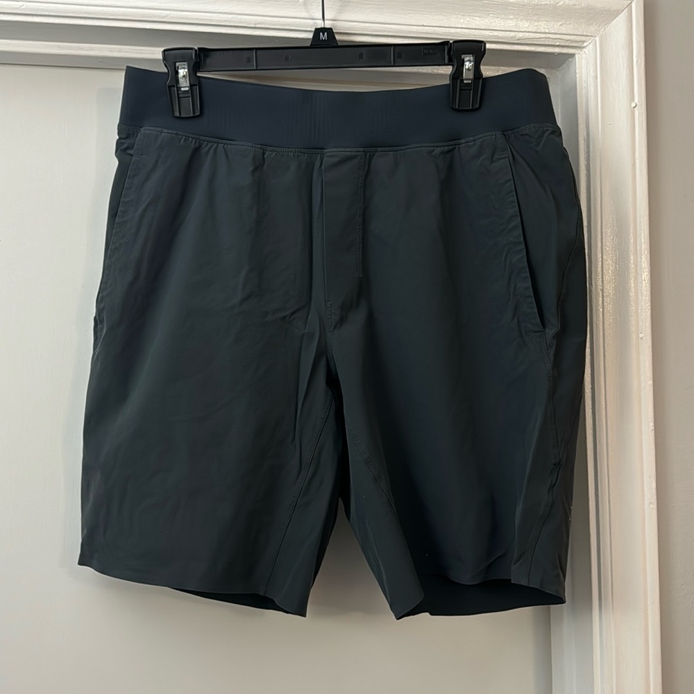 Men’s Lululemon shorts